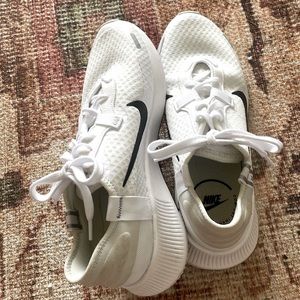 White Nike size 8